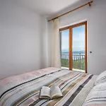 Appartamento Family-friendly With Swimming Pool Drenje - - 23001 *